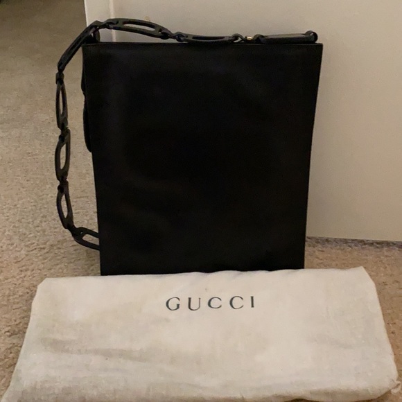 Gucci Handbags - Vintage NEW GUCCI sleek black leather shoulder bag crossbody handbag w/wood RARE